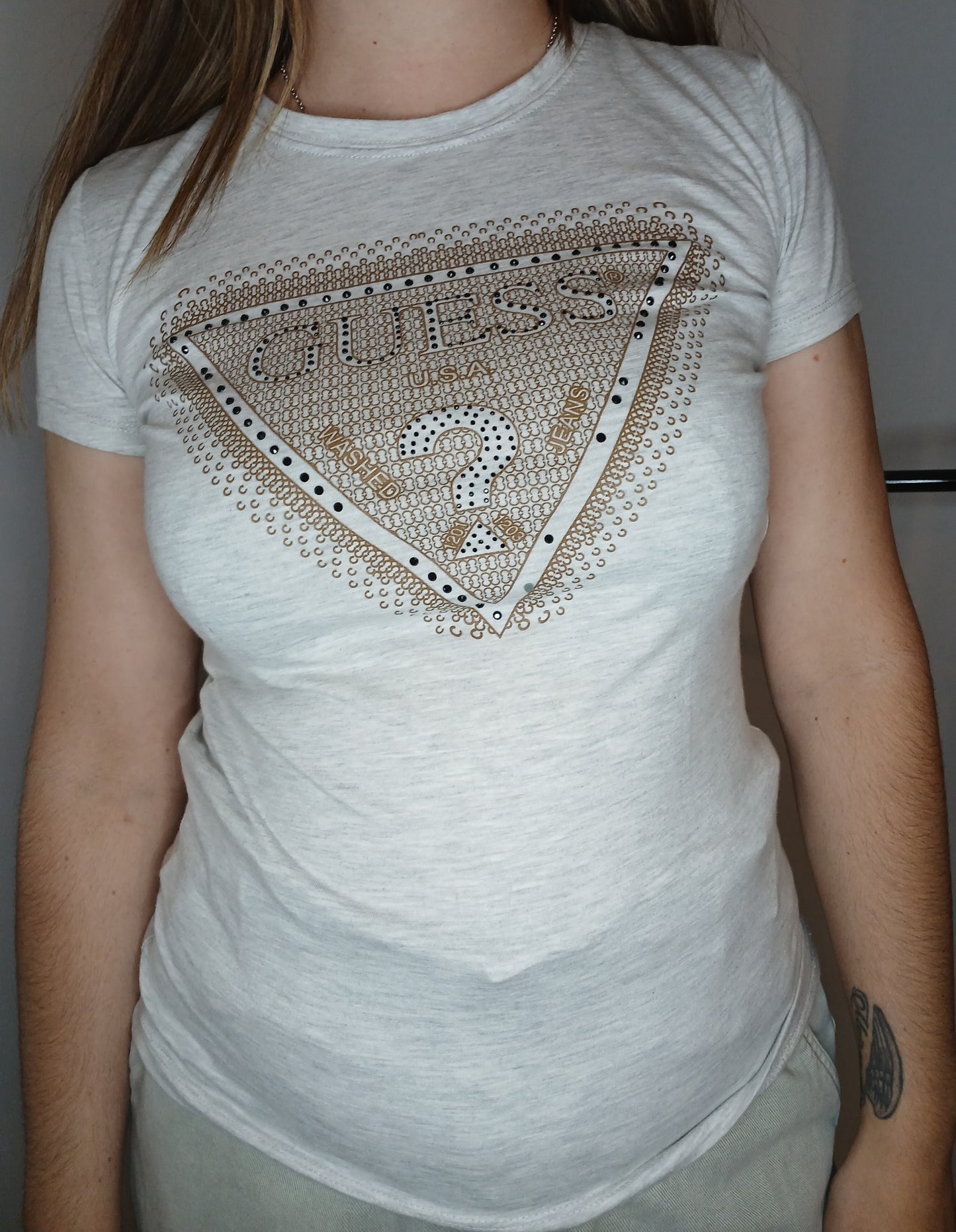 T-shirt guess taille petit M