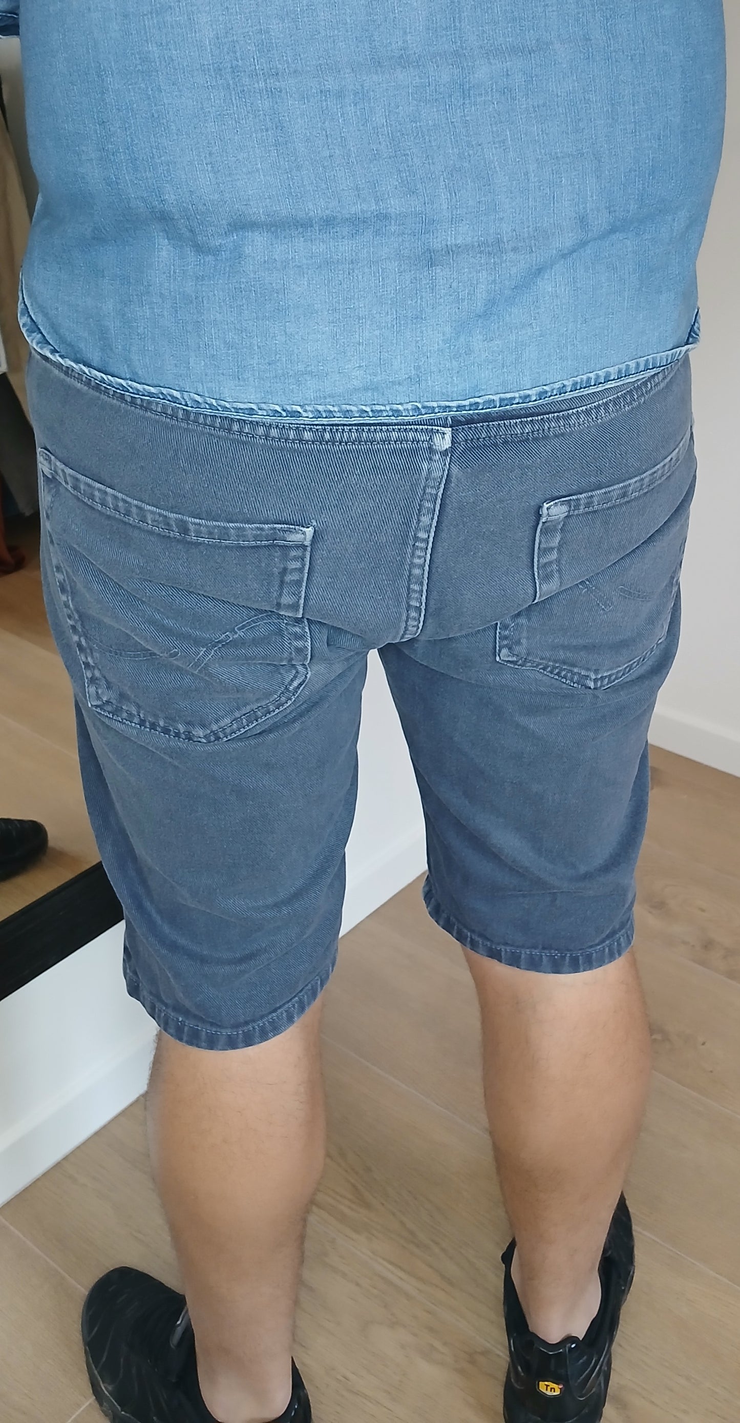 Short jack & jones taille L