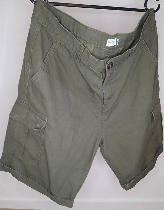 Short kiabi taille 46