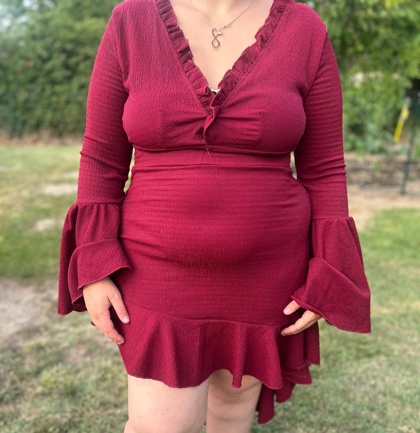 Robe taille L ( tache voir photos )